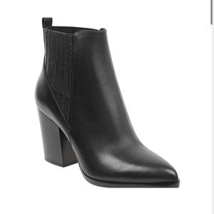 Marc Fisher LTD Alva Pointy Toe bootie size 7 NWT